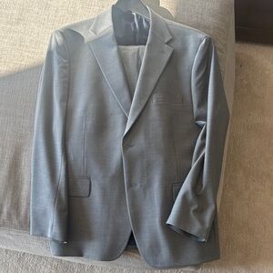 Tommy Hilfiger Classic Gray Suit